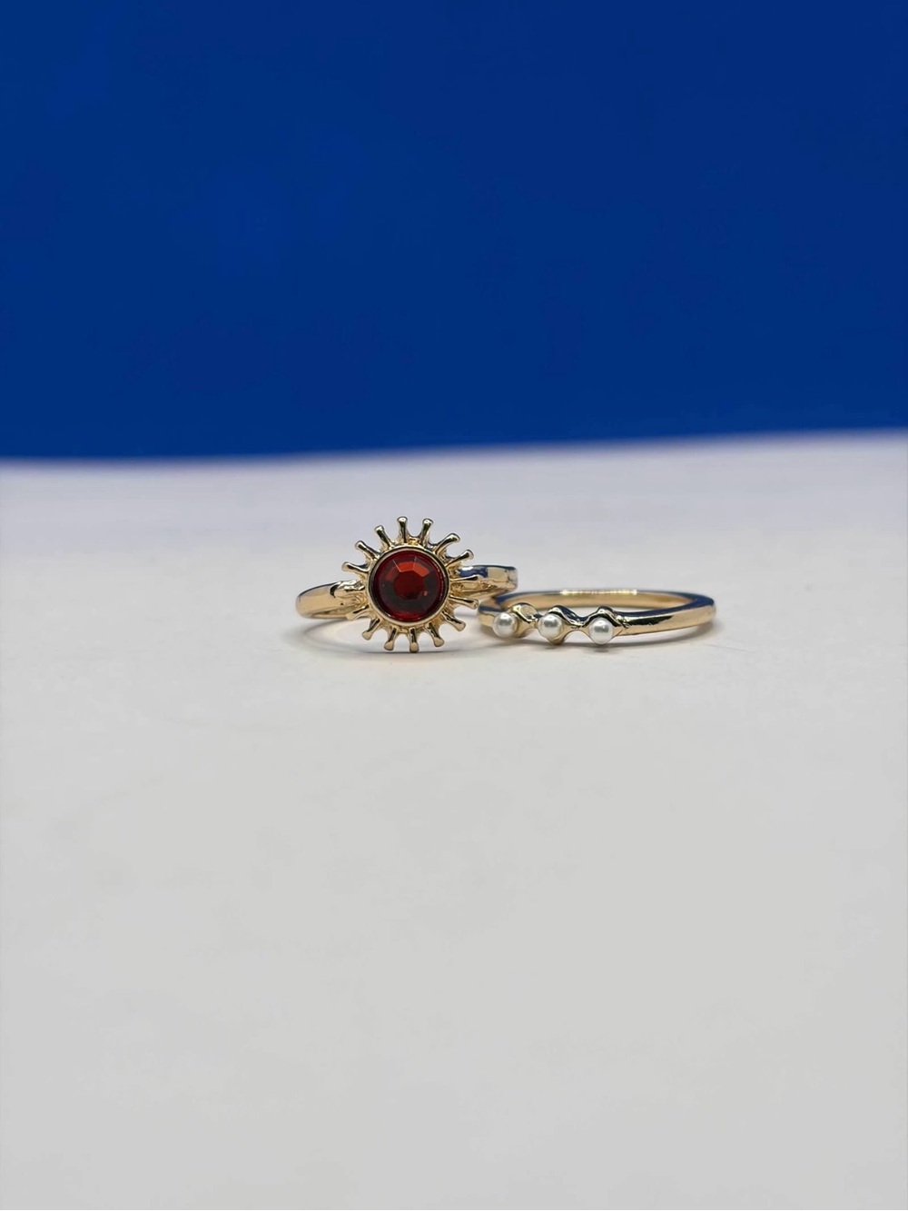 Size 5 Gold Tone Red Sun Celestial Pearl Stacking Ring Set
